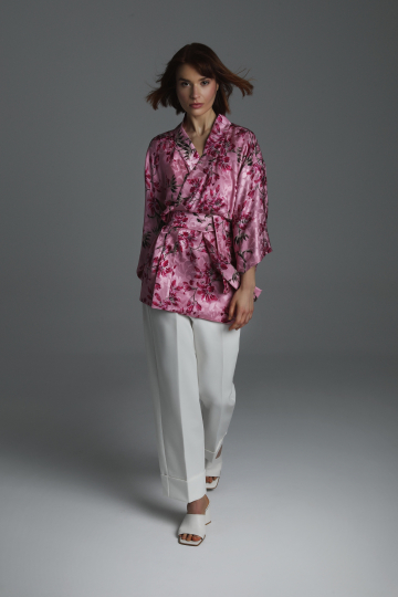 Silk Kimono with Traditional Floral Pattern in Muted Dark Pink – Monika Adamska