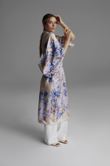 Silk Jacquard Kimono with Delicate Floral Motif – Monika Adamska