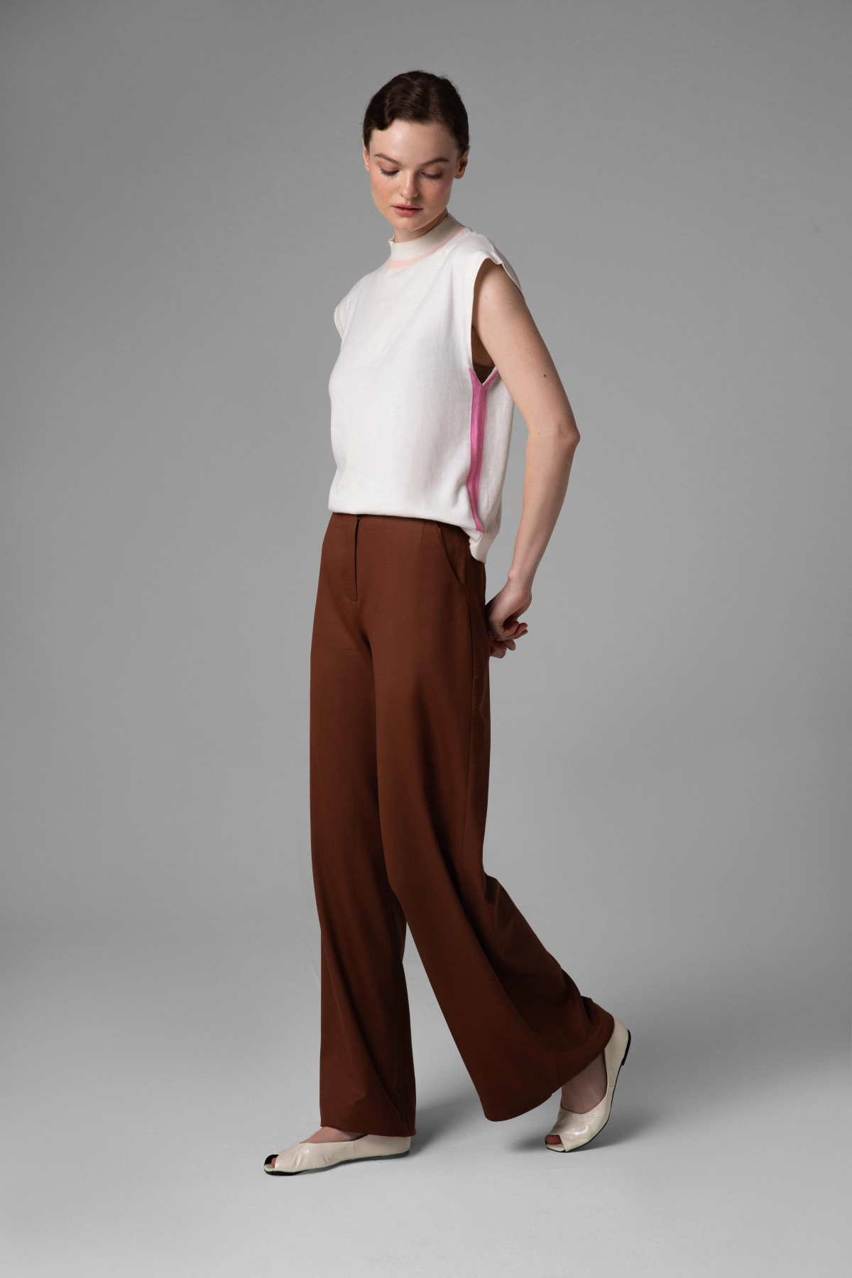 Brown wool trousers Monika Adamska, wide legs, model back view