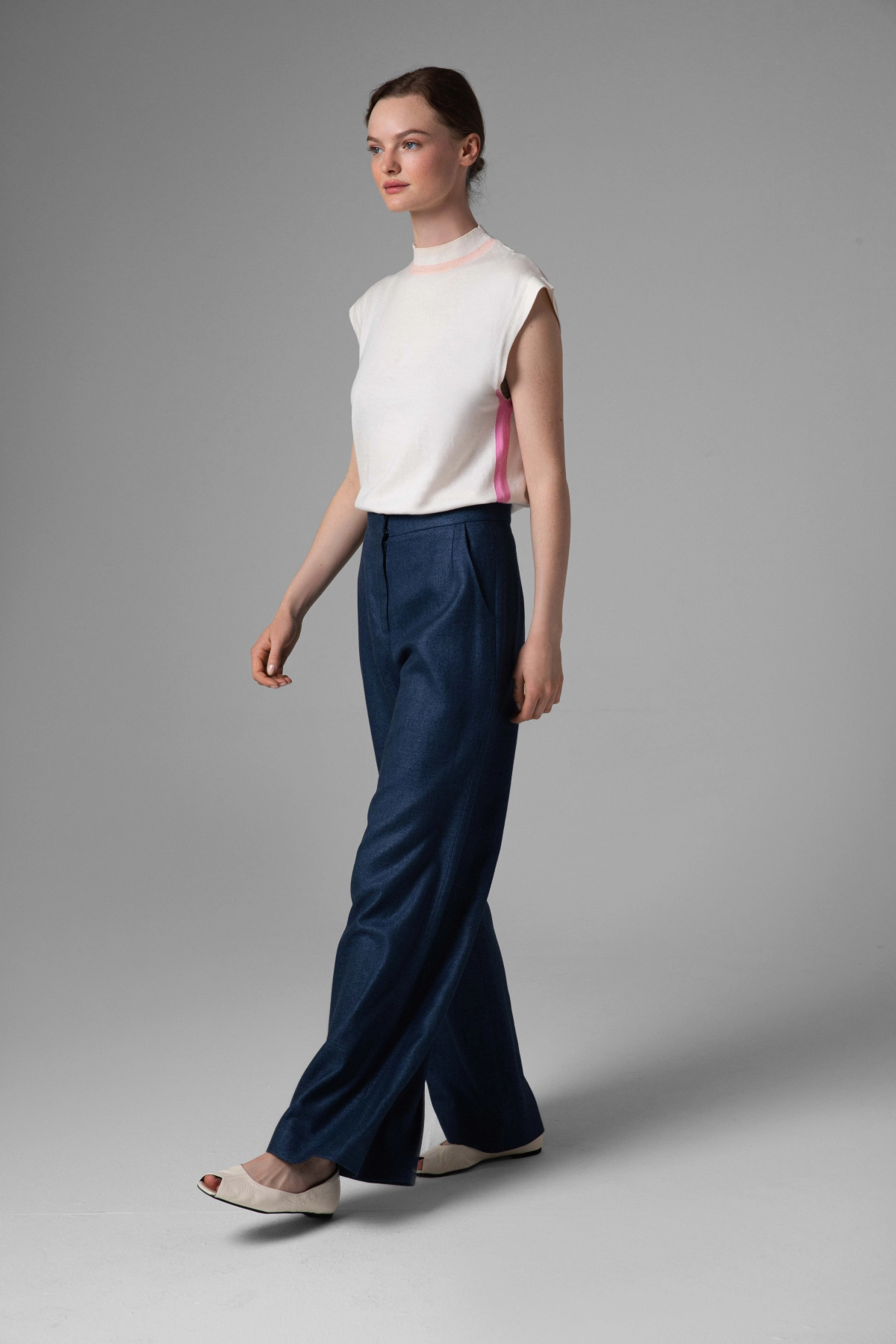 Monika Adamska classic trousers, wide-leg, silk linen wool blend, front view