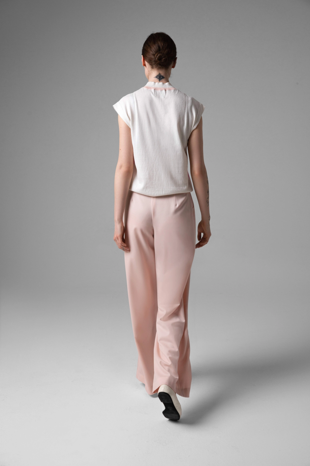 Women's wool trousers pastel pink, luxury quality | Monika Adamska